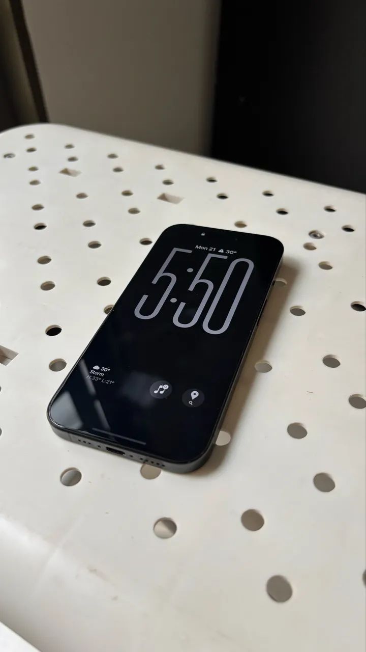 iPhone 15 Pro Titânio Preto