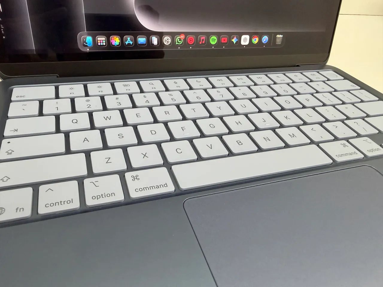 MacBook Neo 512GB Azul Índigo Touch ID Impecável Garantia