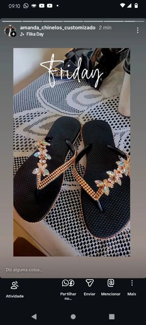 Vendo havaianas customizadas. 