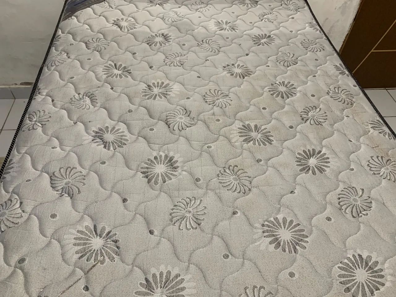 Cama de casal com  colchão American flex , molas ensacadas  - Foto 5