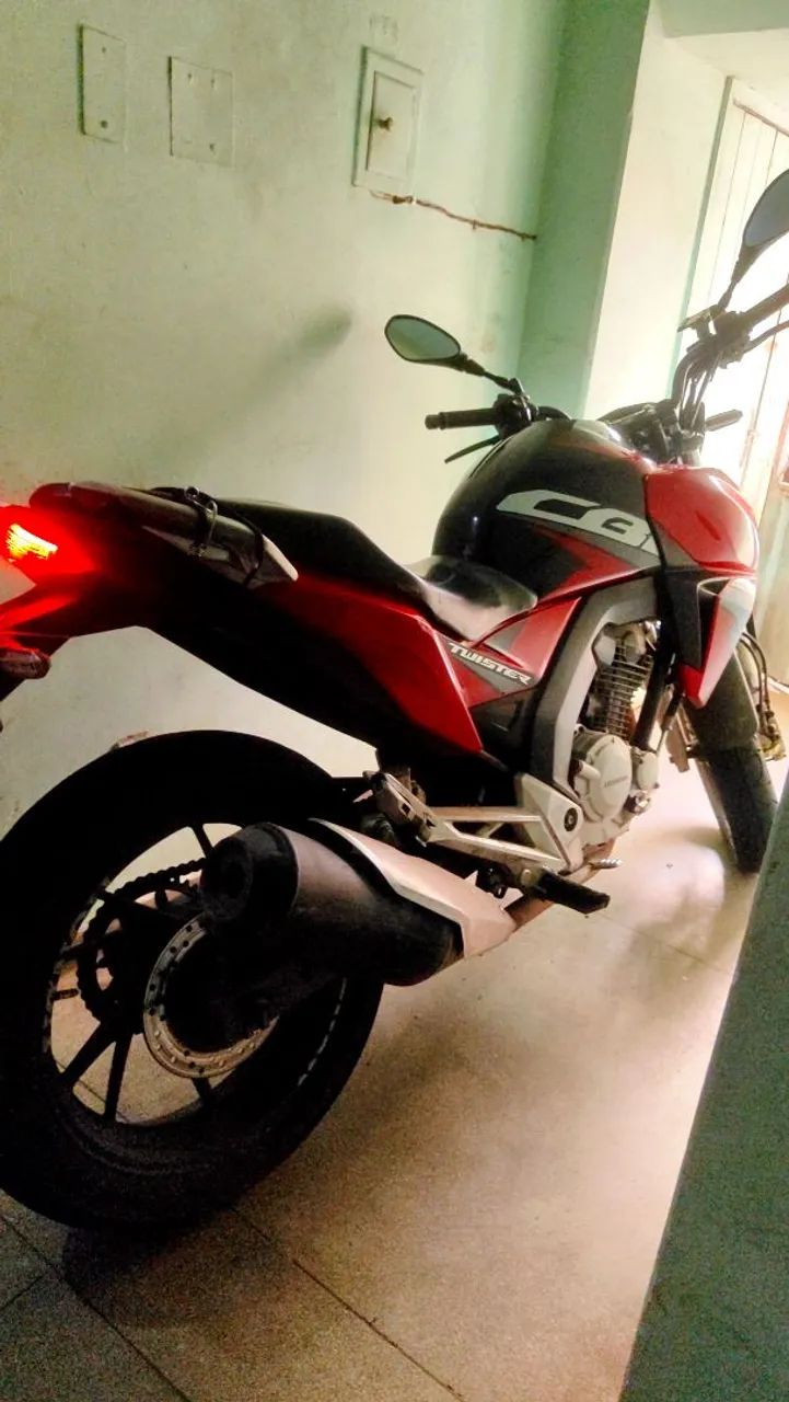 CB Twister 250F 2019 - Foto 3