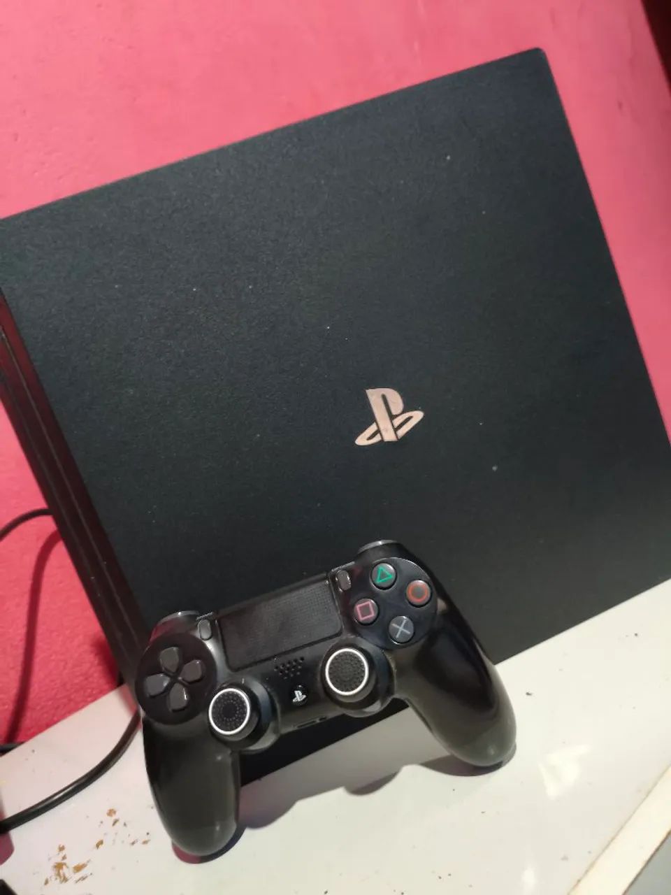 7-194 PS4 本体 ブラック 3台 ソニーPS4 ジェット・ブラック 500GB 大画面でゲームを満喫しよう