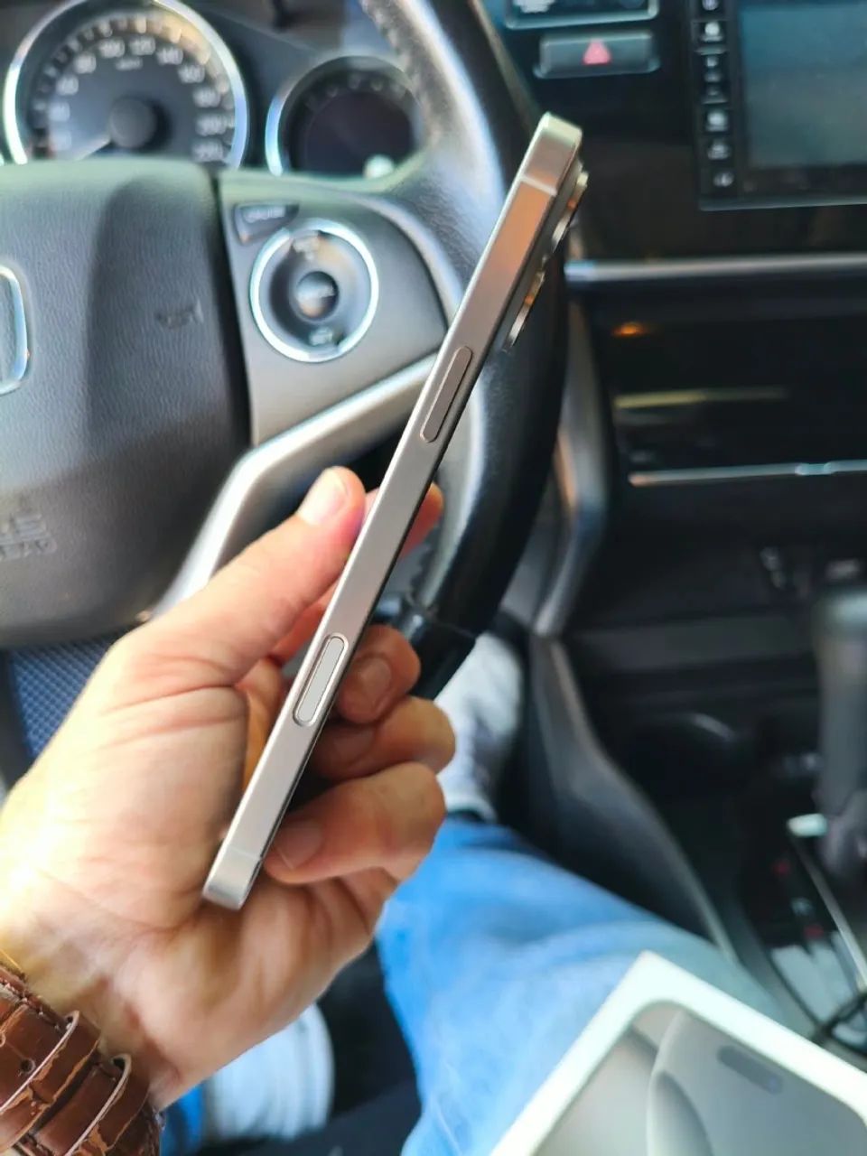 iPhone 16 pro Max 256GB Titanium  - Foto 5