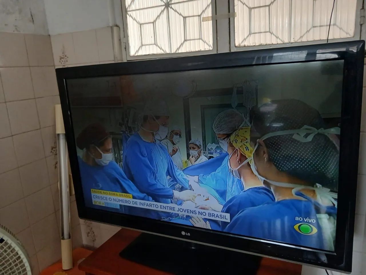 Televisão LG 32 polegadas (FUNCIONANDO PERFEITAMENTE) - Foto 2