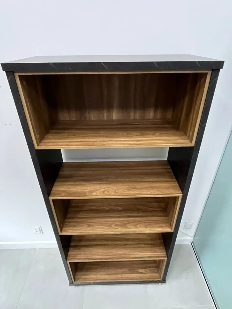 Estante em MDF com rodinhas - Foto 4