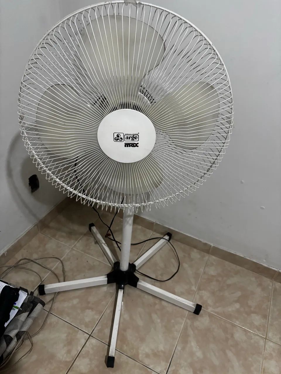 Ventilador coluna - Foto 3