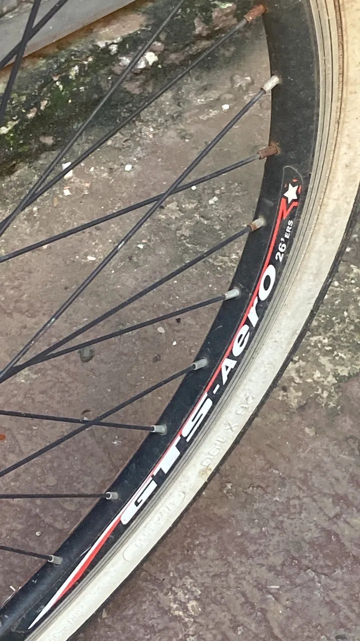 bicicleta semi nova aro 26 - Foto 4