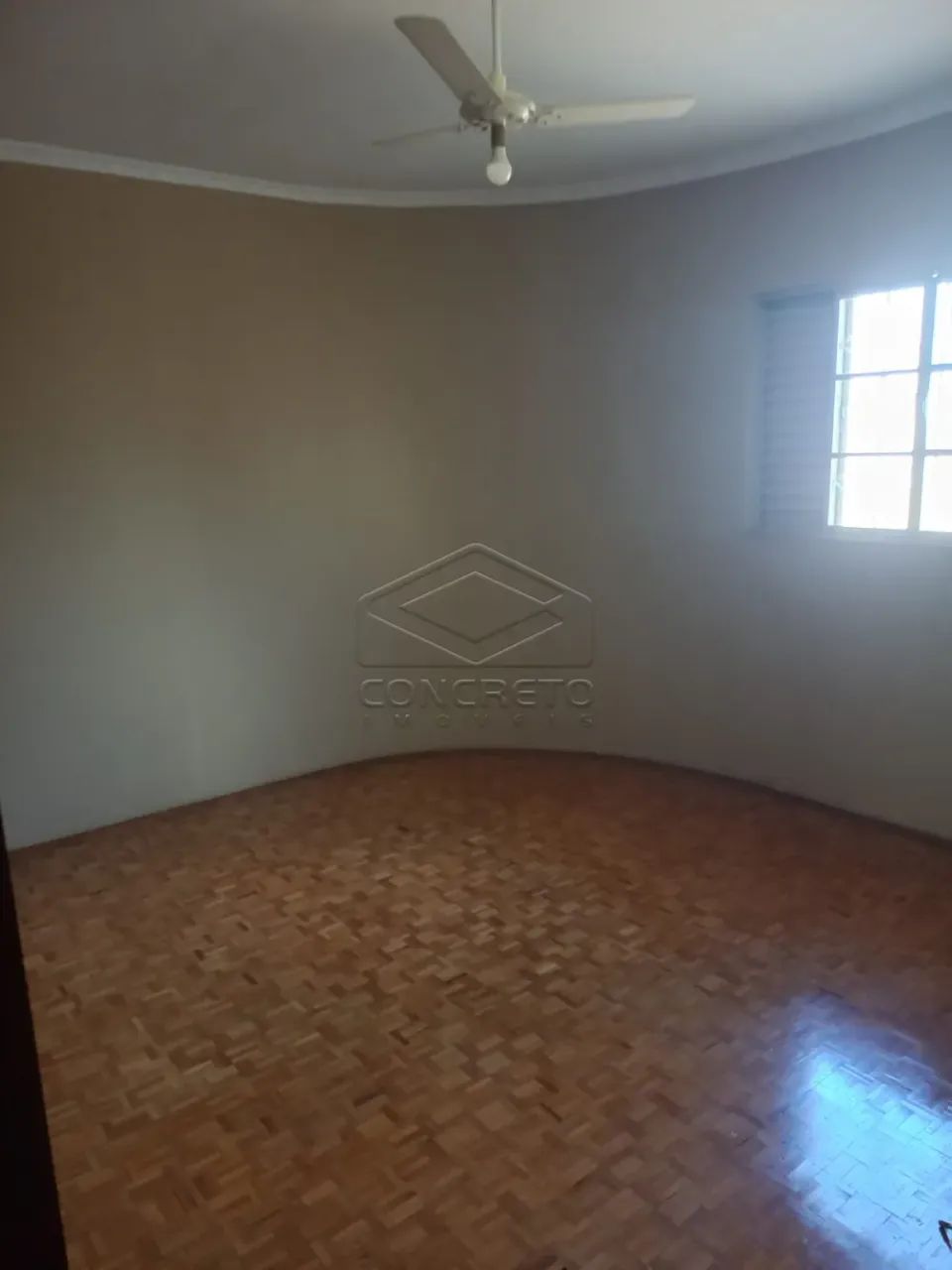 EXCELENTE RESIDÊNCIA DE 3 DORMITÓRIOS E 1 SUÍTE - Foto 3
