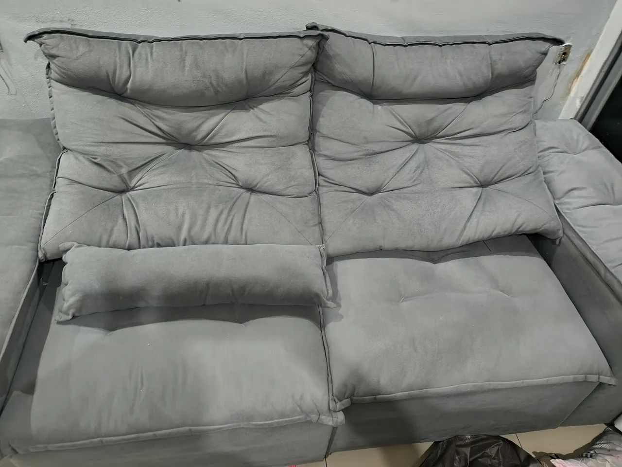 Sofá retrátil 6 meses de uso