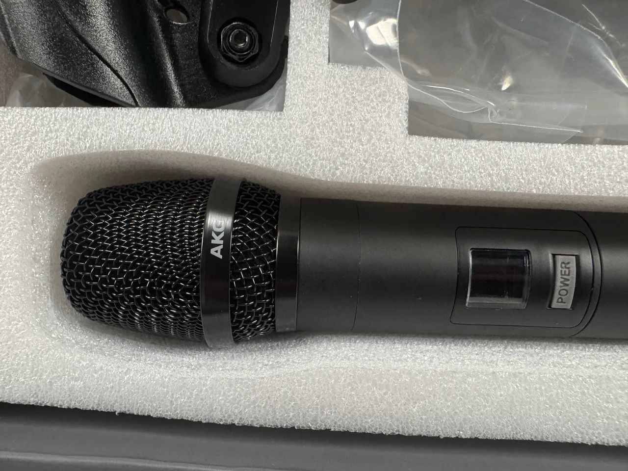 Microfone sem fio duplo AKG WP300 DUAL - Foto 2