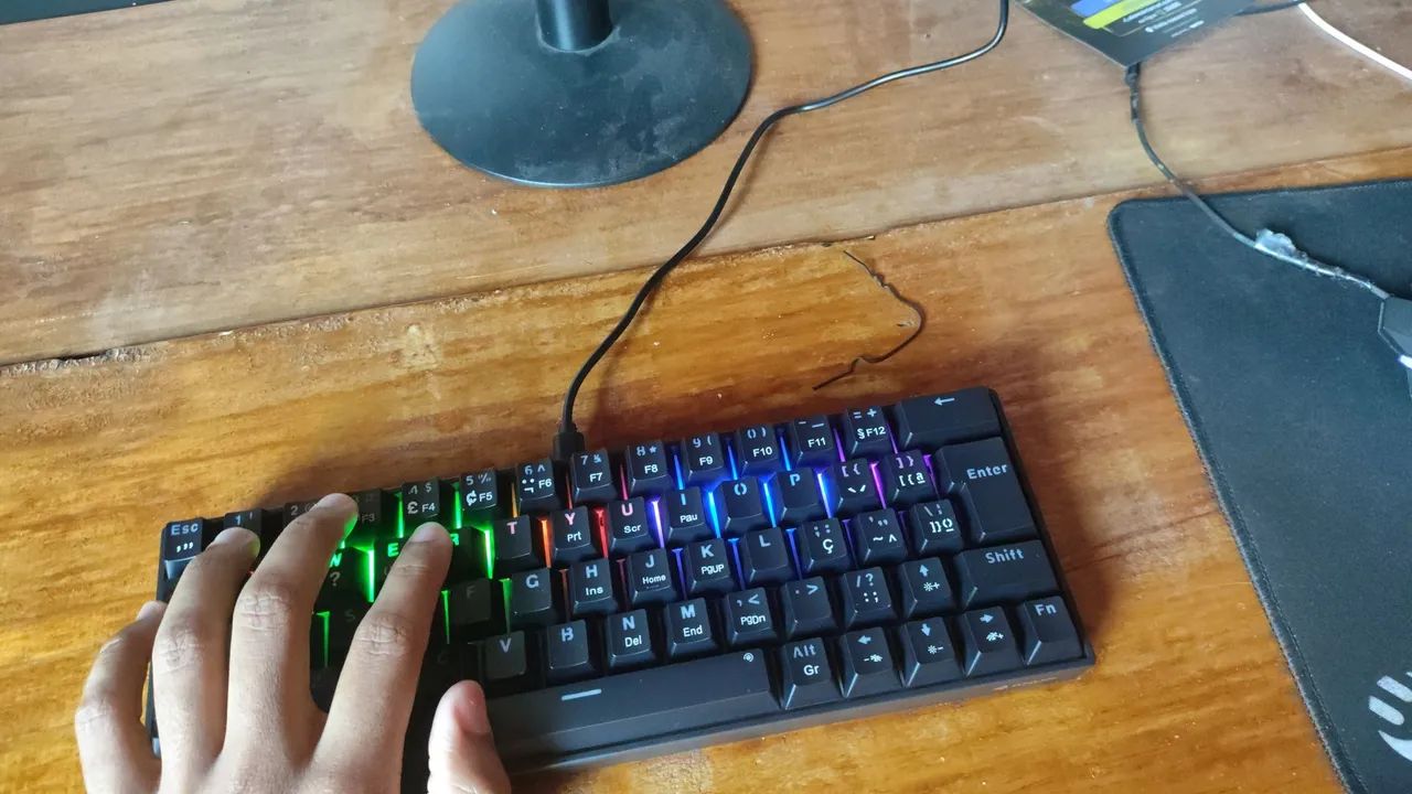 Teclado mecânico - Switch removível 