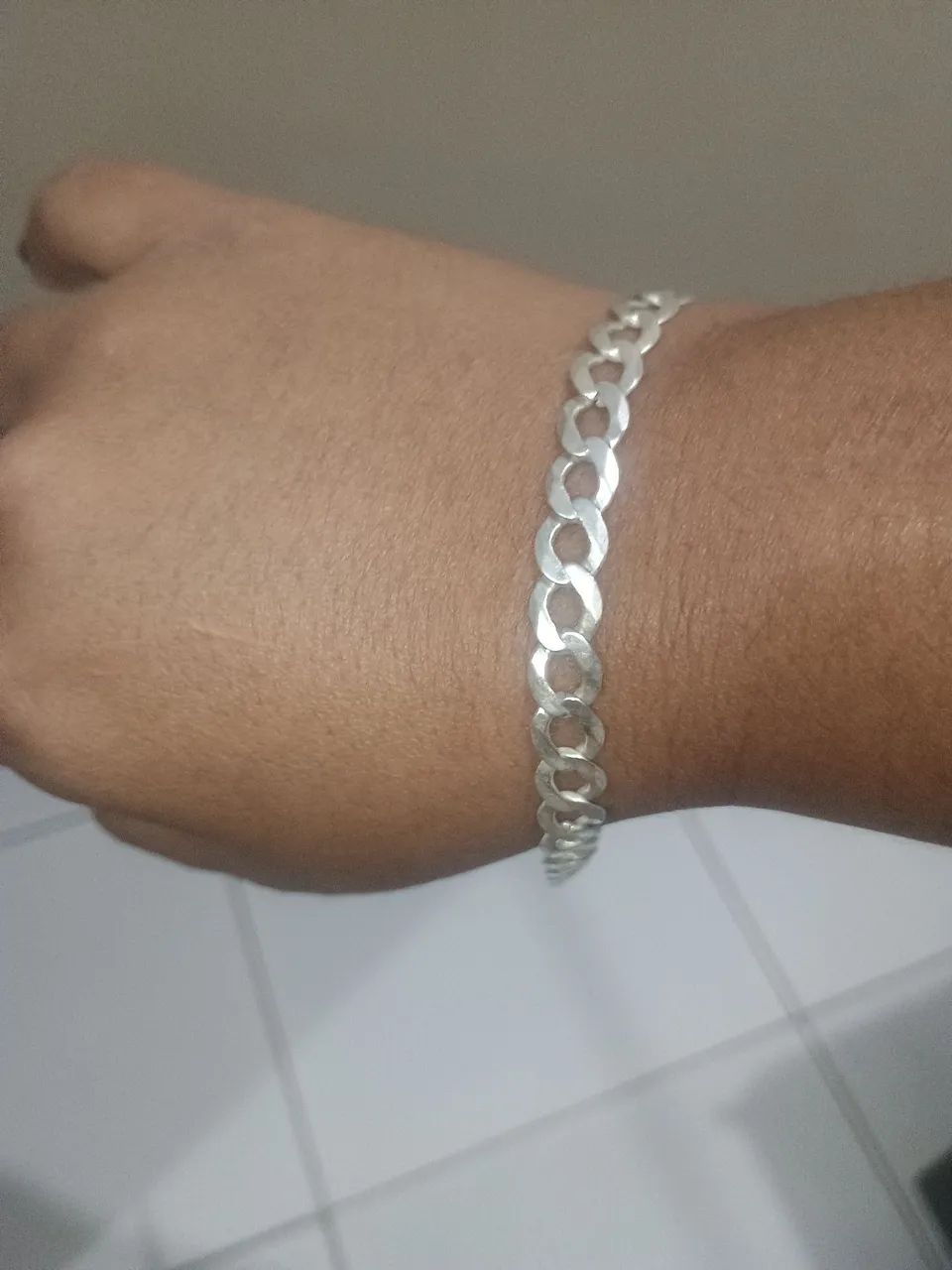 Pulseira escama de peixe prata 