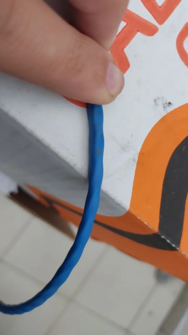 aproximadamente 400 metros de cado de rede cat5 preto e azul - Foto 5