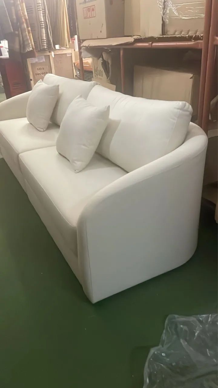 Sofá em linho novo 