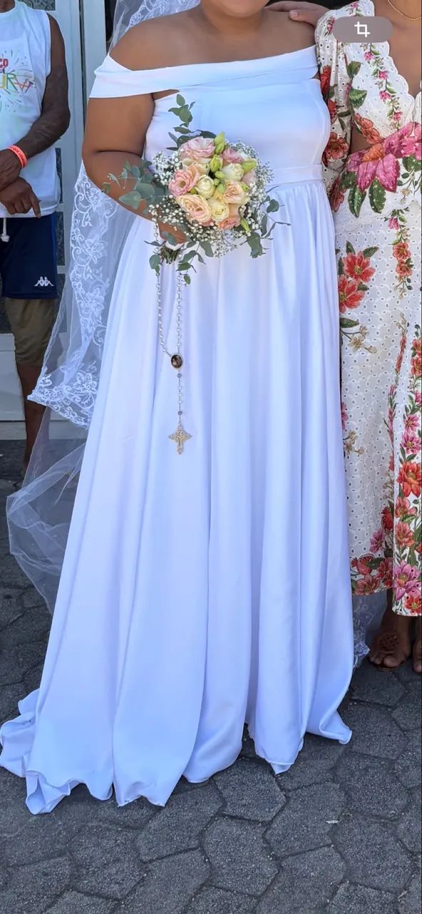 VENDO VESTIDO DE NOIVA - Foto 2