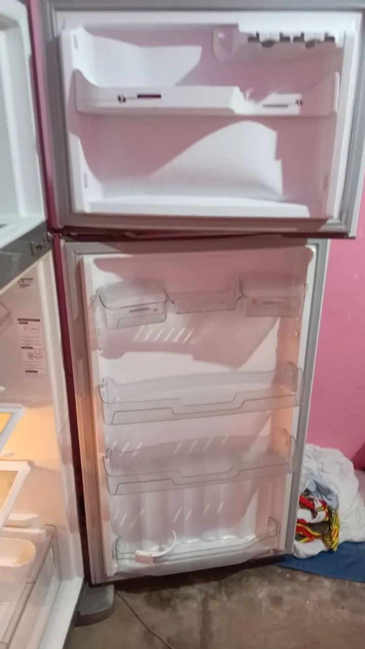 Geladeira e tv - Foto 4