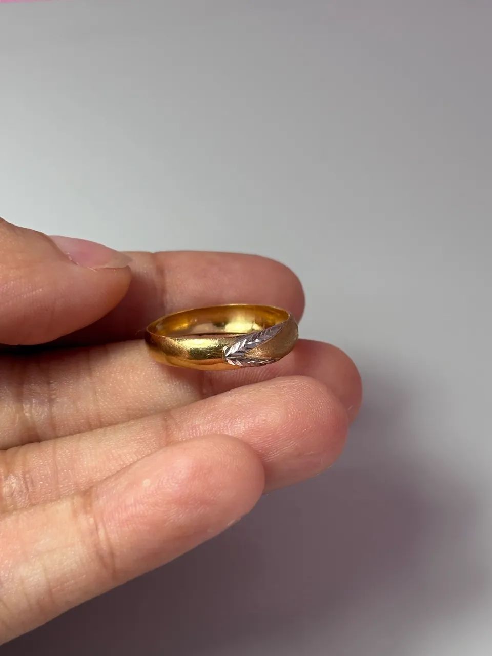 Anel com detalhes ouro 1.2 g (aro17) - Foto 4