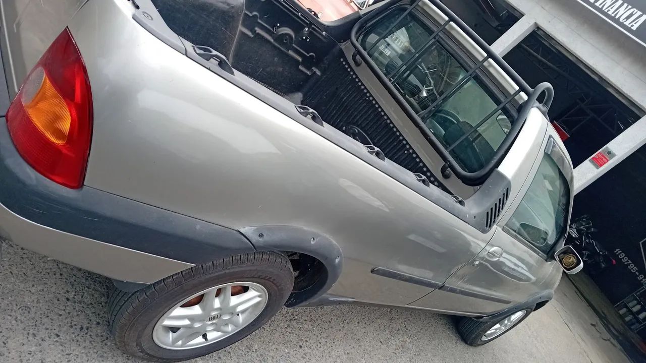 Fiat Strada LX 1.6 MPI 16V 2000