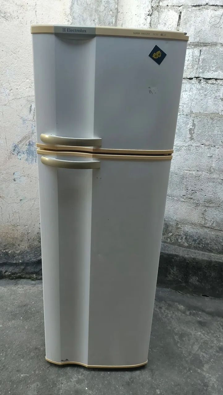 Geladeira Electrolux com defeito