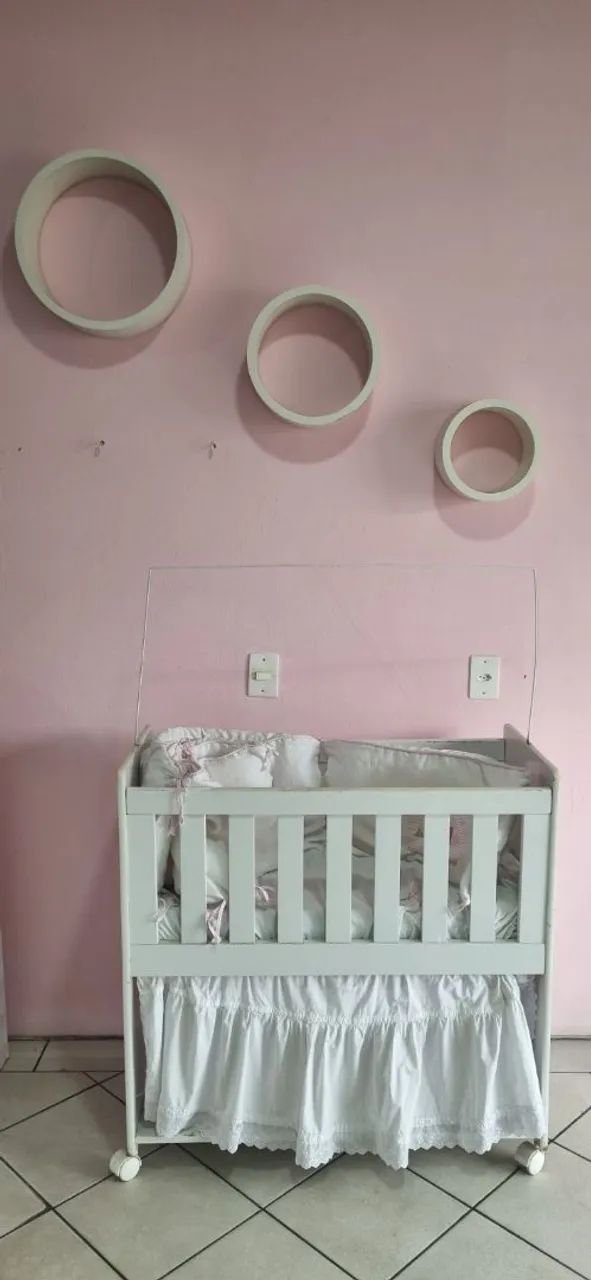 Mini Berço com Nichos  e colchão  - Foto 3
