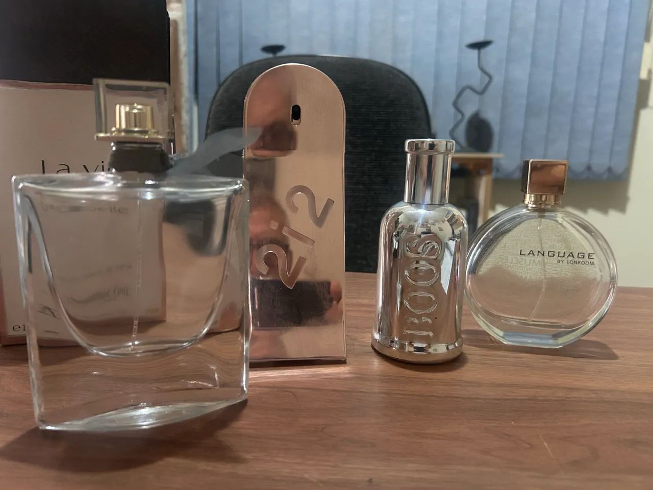 Vidros de perfumes vazios importados  - Foto 5