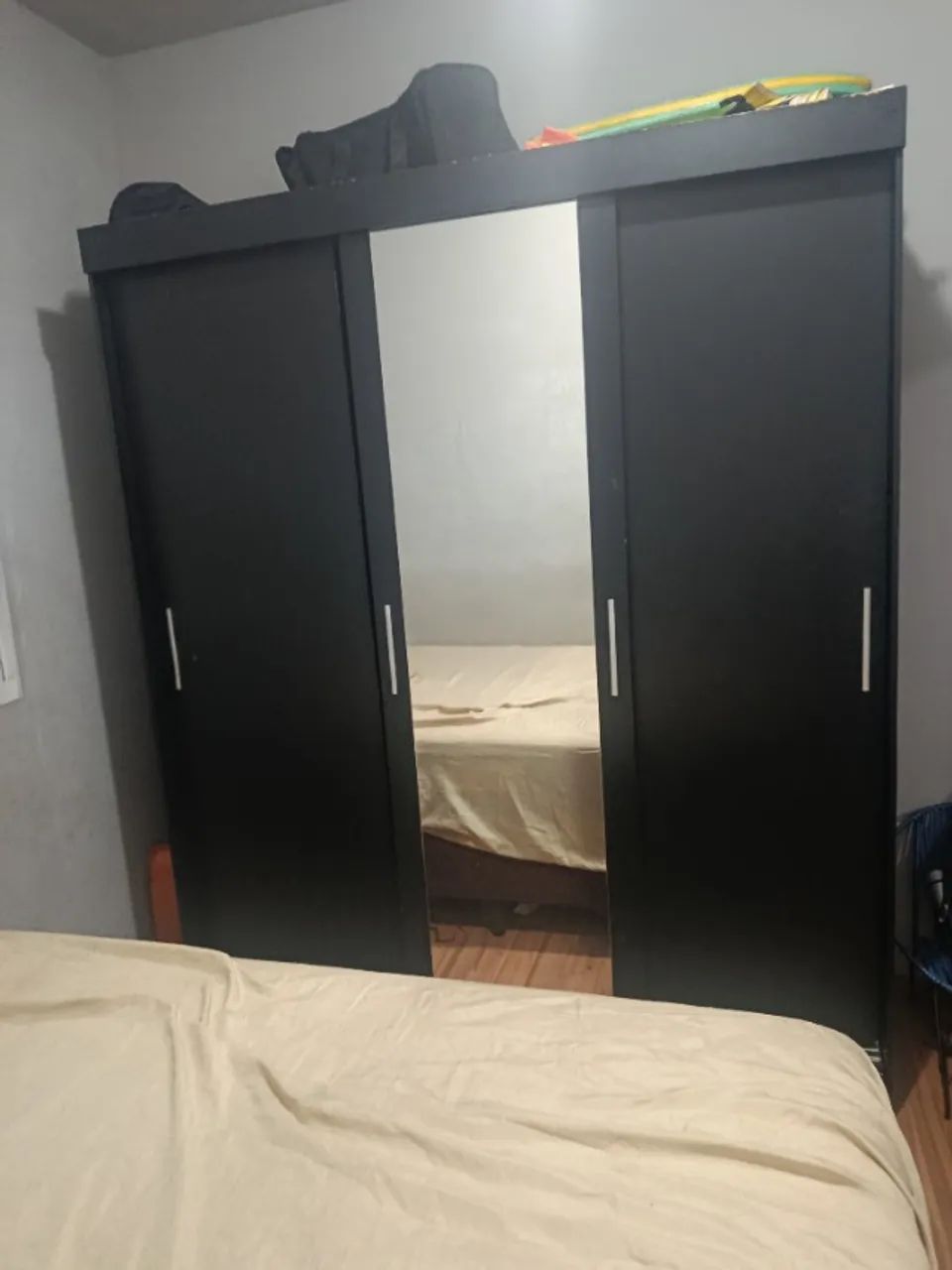 Guarda roupa de casal 