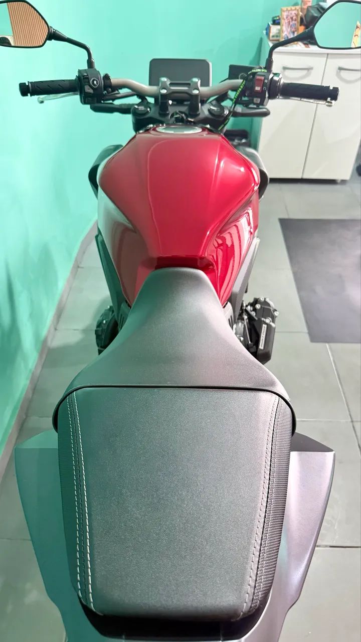 NOVA CB 650R E-CLUTCH - Foto 2