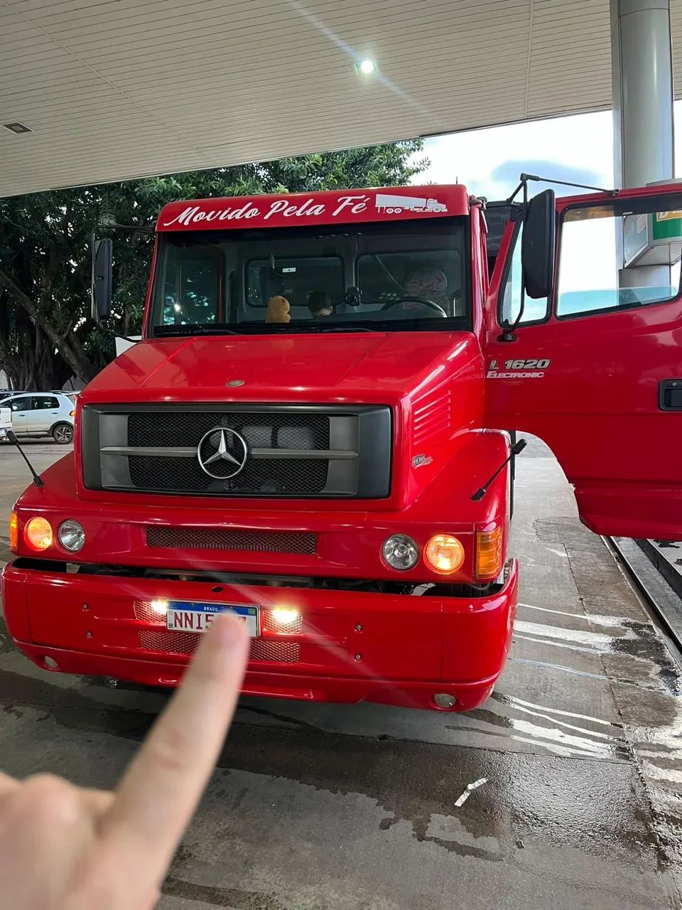 L1620 Caçamba basculante 
