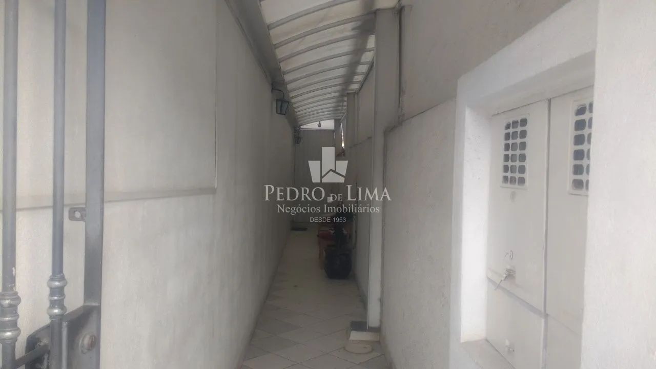 Casa Térrea 1 Dormitório, fundos, no Tatuapé - Foto 2