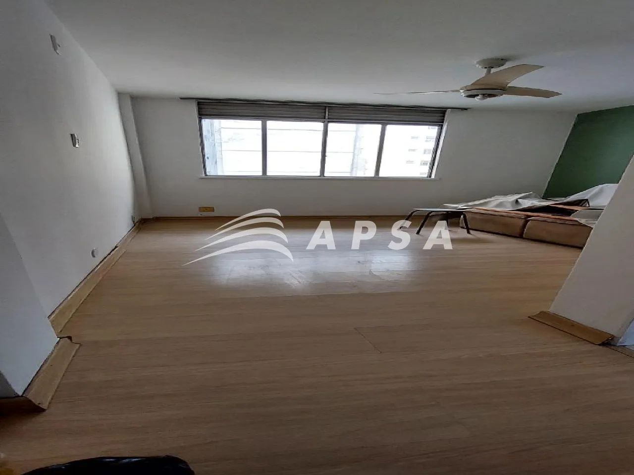 UM LINDO APARTAMENTO LOCALIZADO EM NITERÓI, PERFEITO PARA QUEM BUSCA CONFORTO E PRATICIDAD - Foto 3