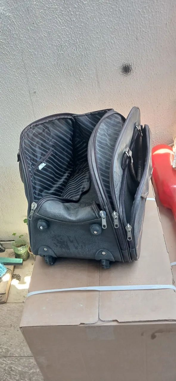 vendo bolsa de viagem nova