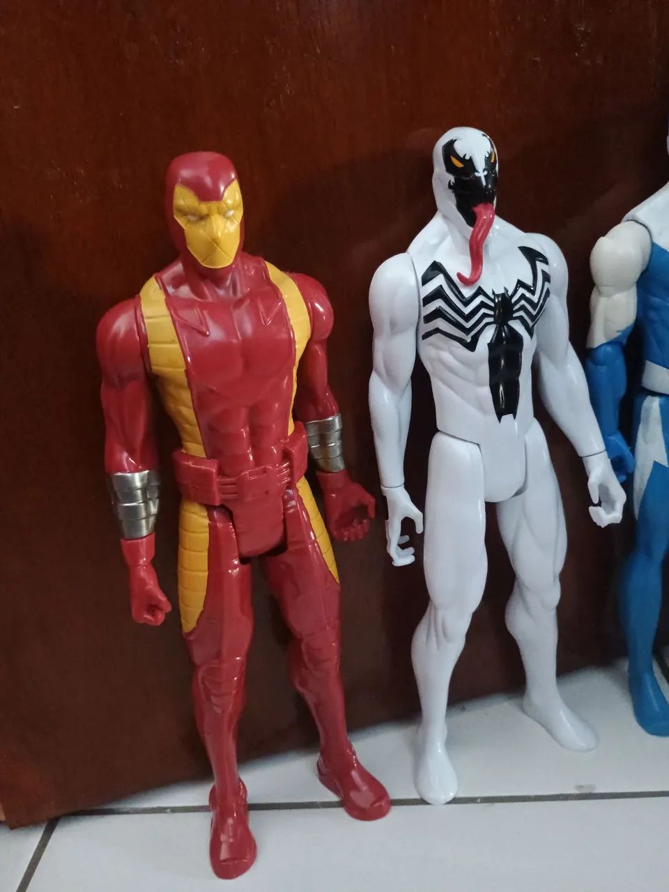 Bonecos Marvel