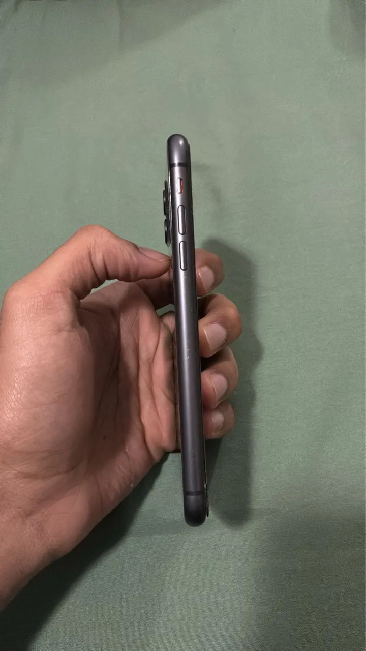 iPhone 11 128 gb, tela danificada  - Foto 5