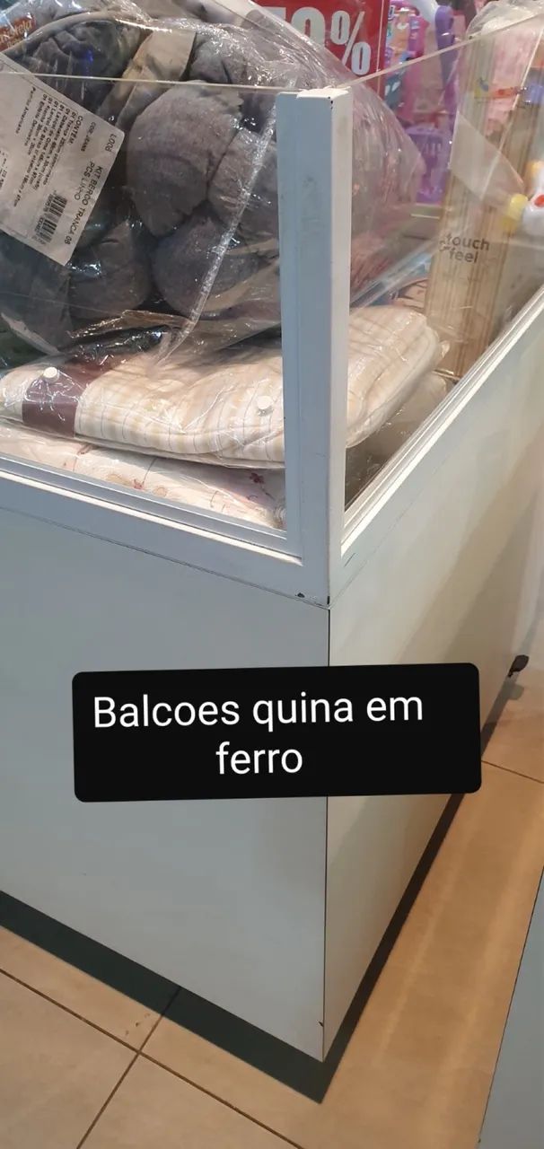 ? Balcão Expositor com Visor em Acrílico - Ideal para Promoções e Destaques - Foto 2