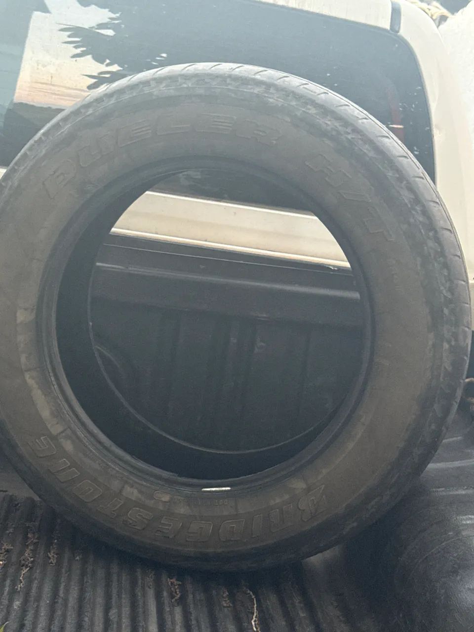 Peneu Hilux 265/60 R18 - Foto 3