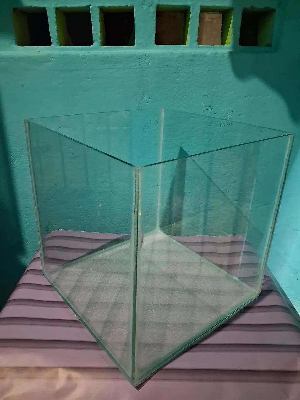 Aquário cubo de 30cm NOVO!  - Foto 4