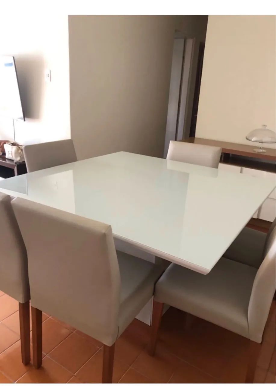 Vendo conjunto de mesa com 6 cadeiras  - Foto 2