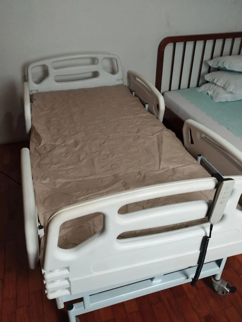 Cama hospitalar elétrica 
