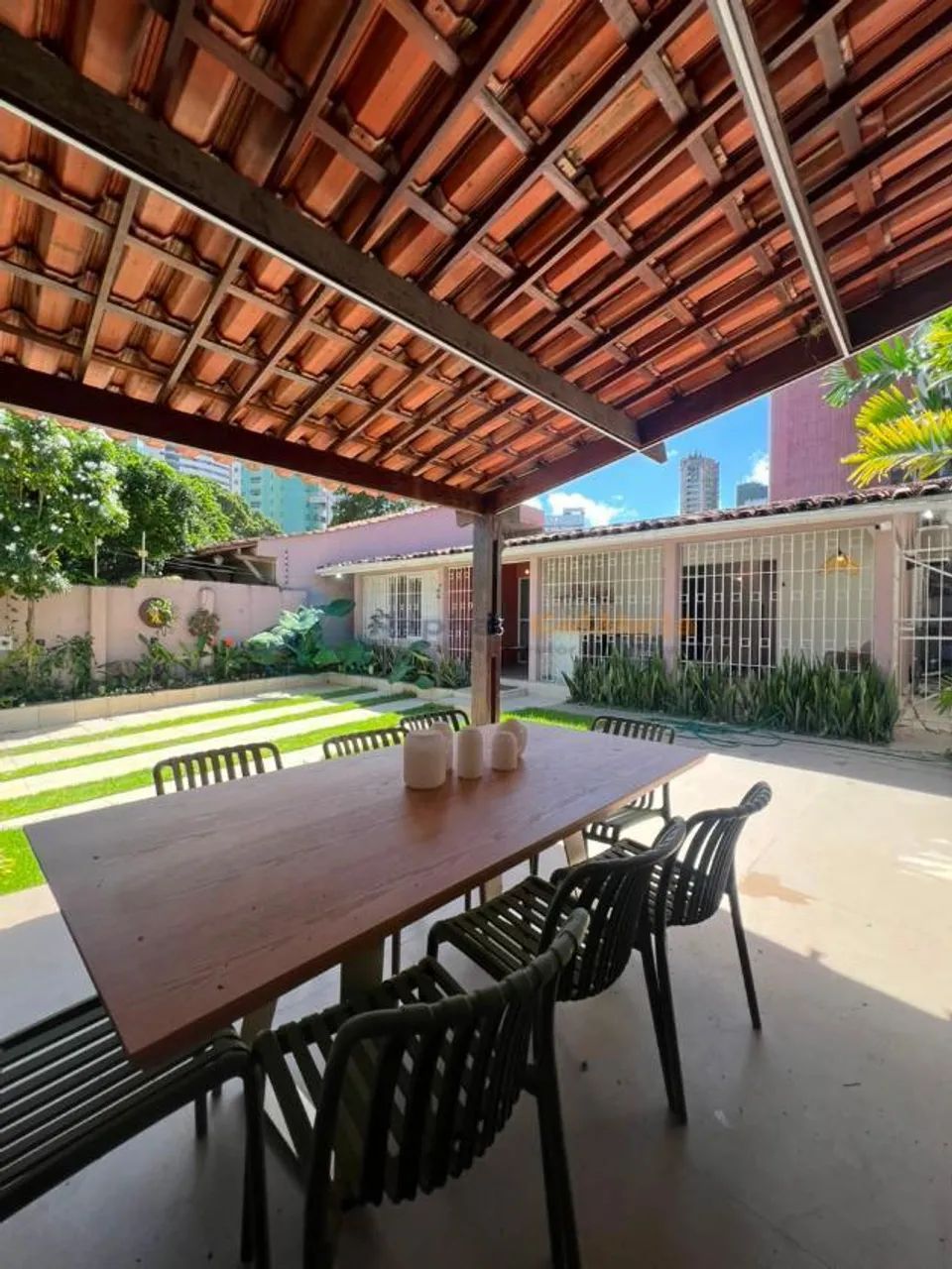 Casa de 390m² no bairro do Poço da Panela