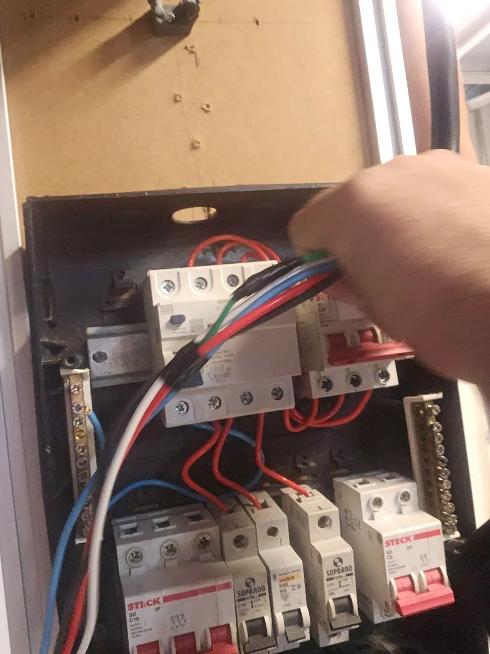 Serviços Elétricos 