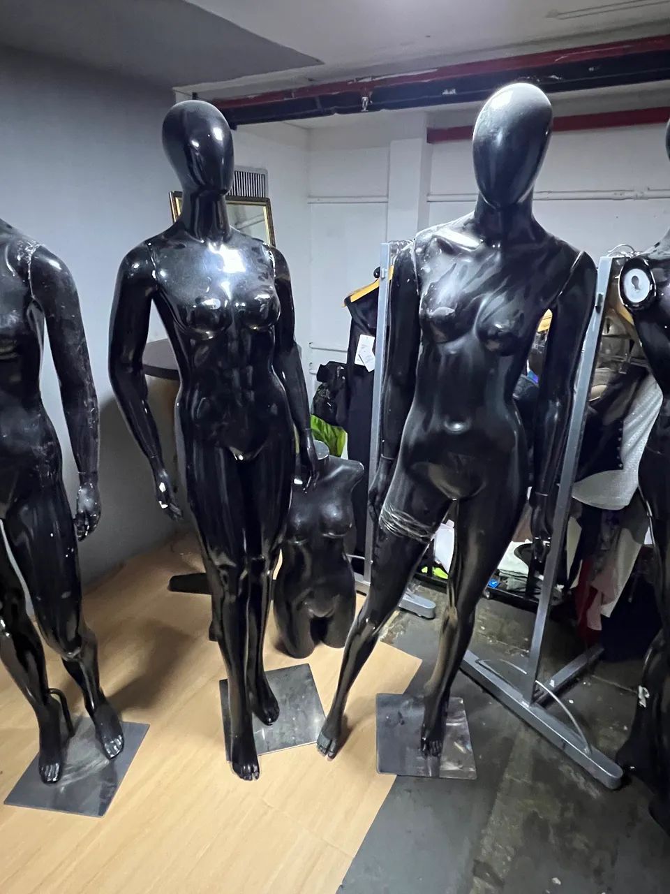 Valorize sua vitrine com manequins profissionais e modernos.  - Foto 3
