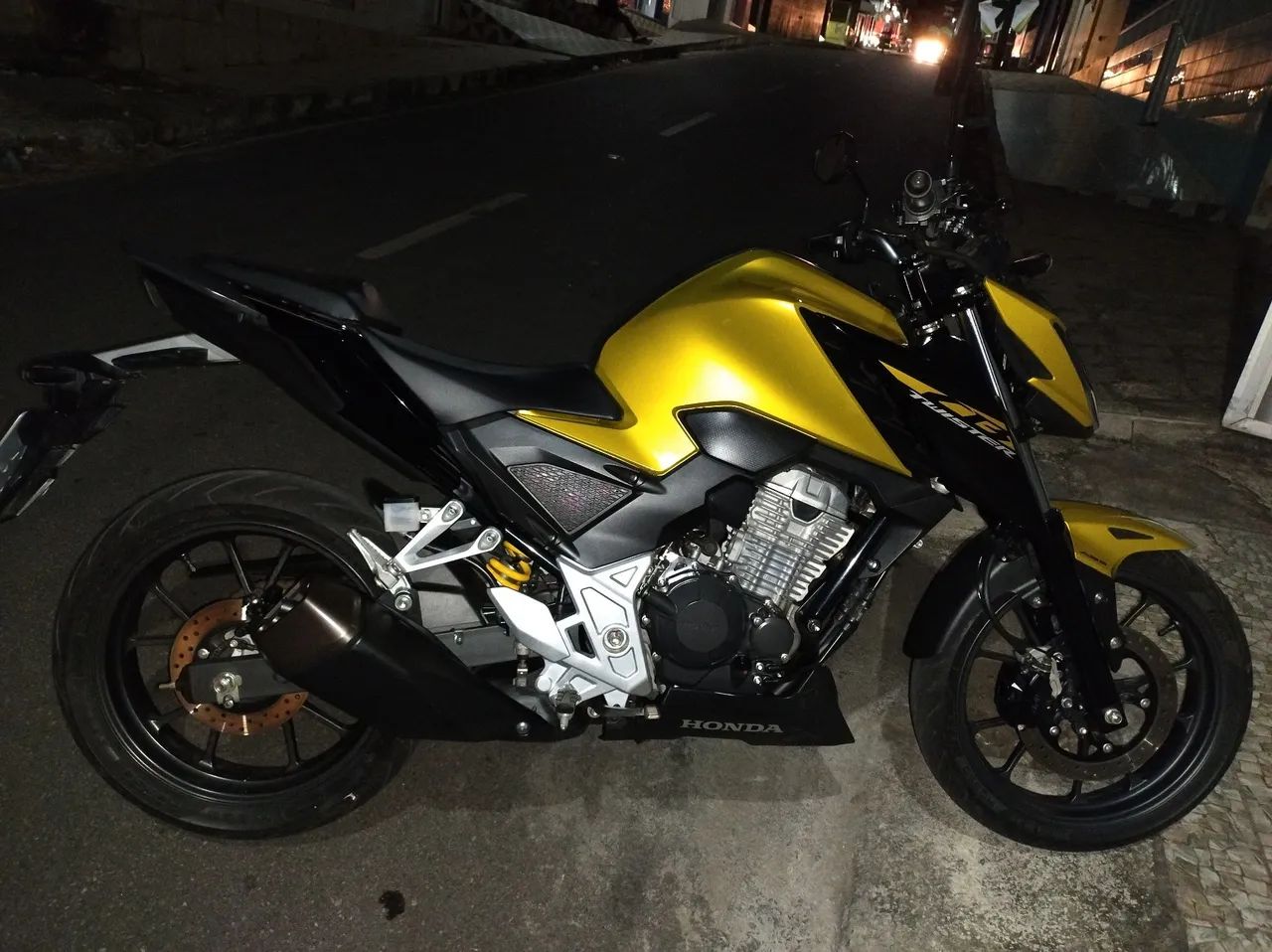 CB 300f Twister  ABS impecável  - Foto 2