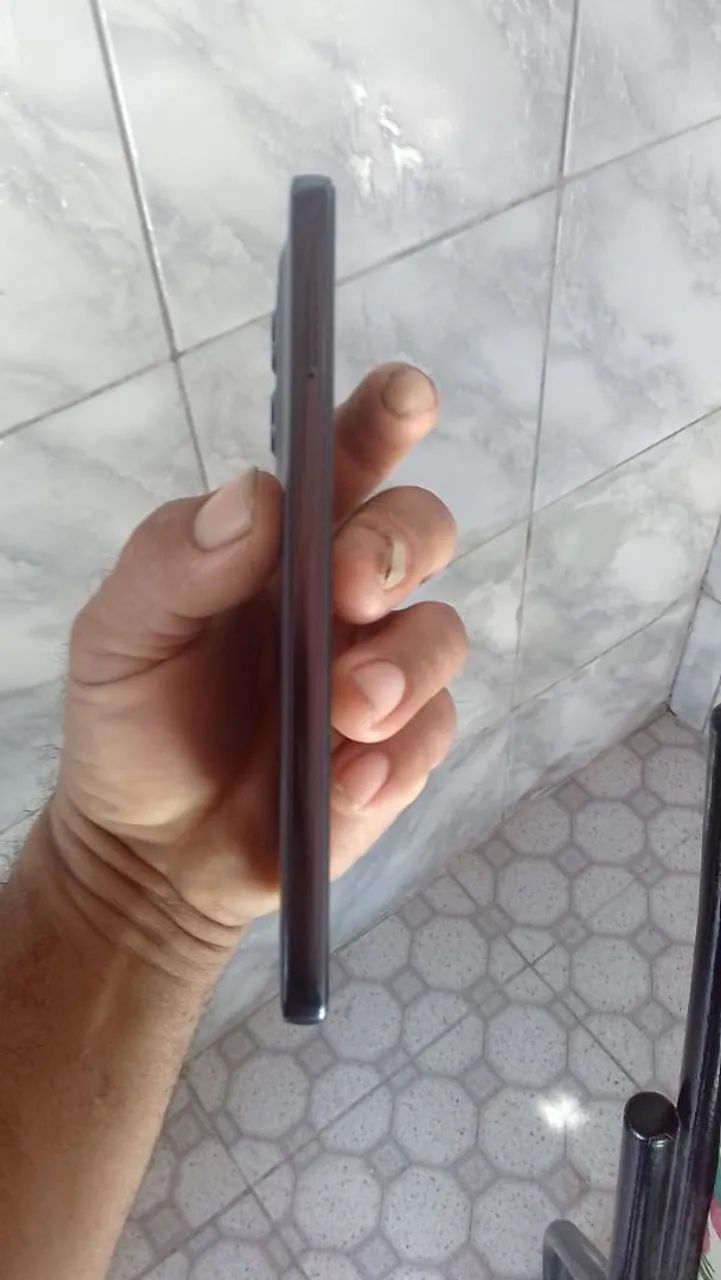 Vendo ou troco moto g56 5g  8 de ram e 256 - Foto 5