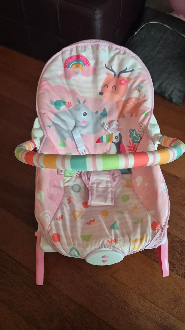 Duas cadeirinhas de bebê repousadeira  - Foto 2