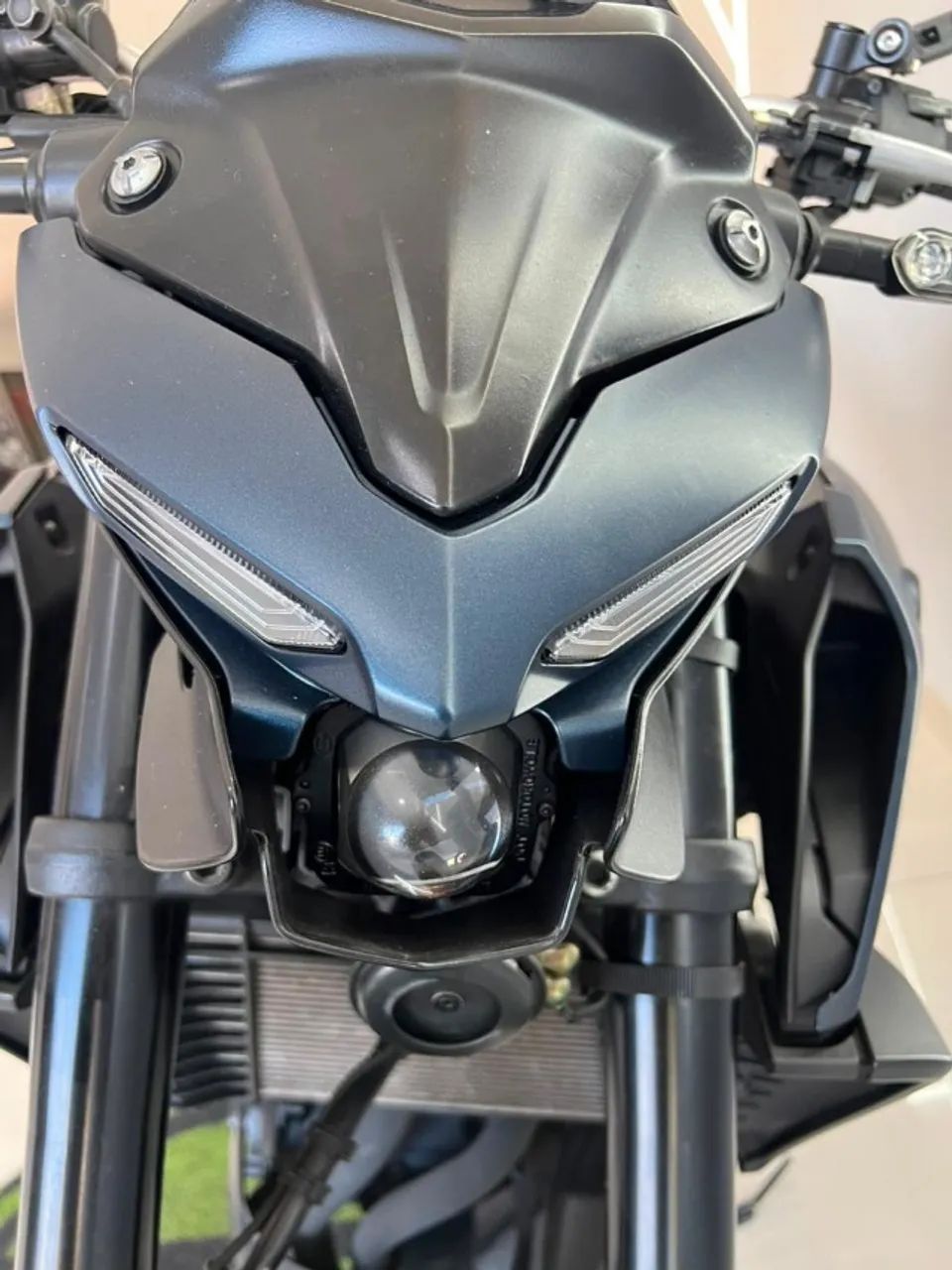 YAMAHA MT03 2025 - Foto 4