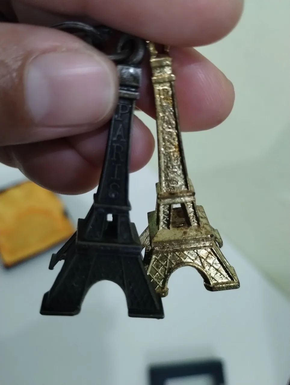Kit 2 chaveiros Torre Eiffel Retrô Paris. - Foto 3