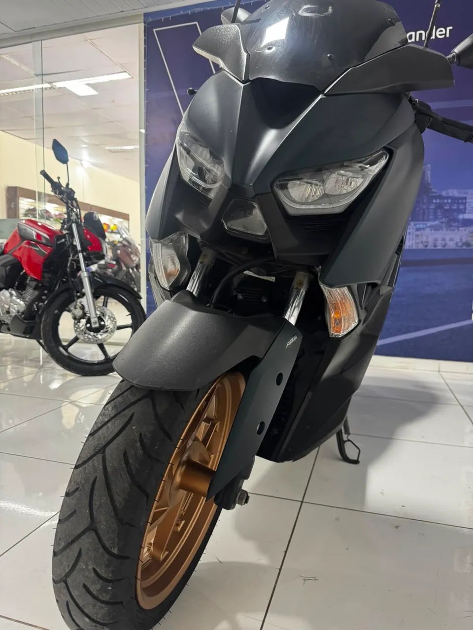 Xmax zero oportunidade! - Foto 3