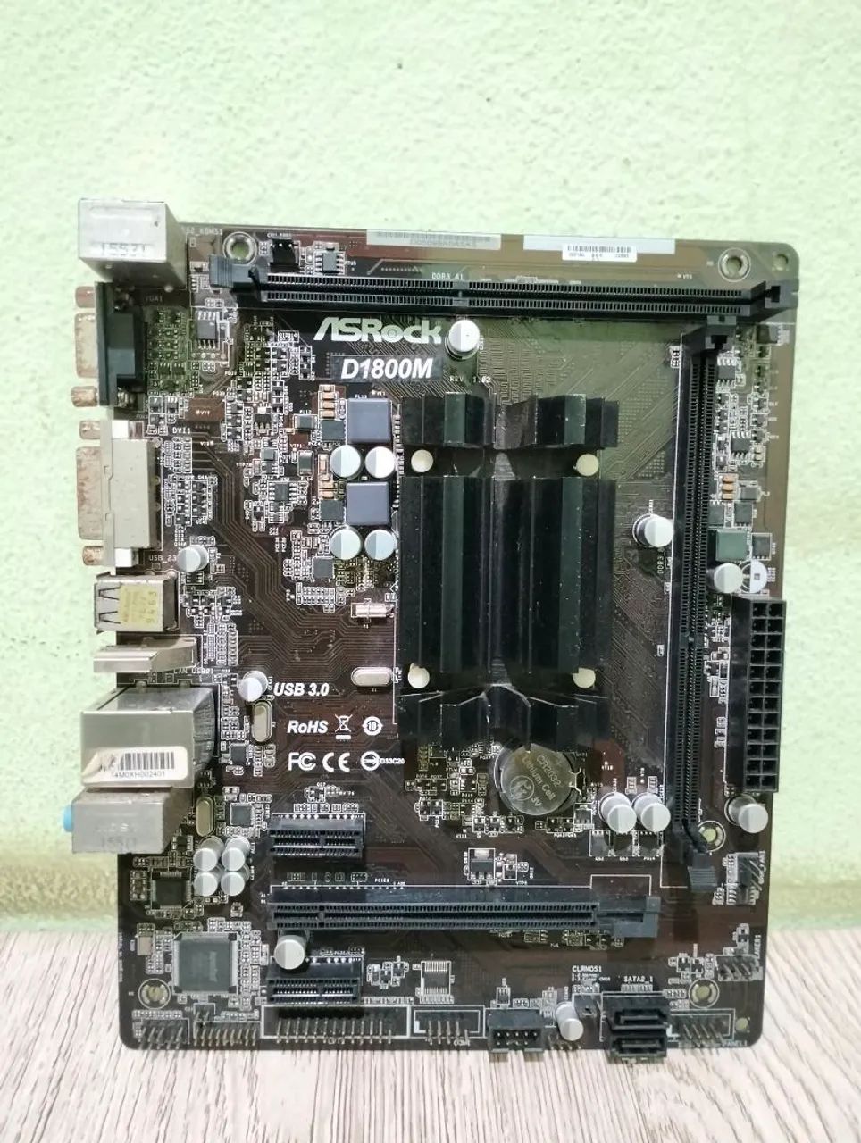 Placa-Mãe ASRock D1800M Funcionando - Celeron Integrado