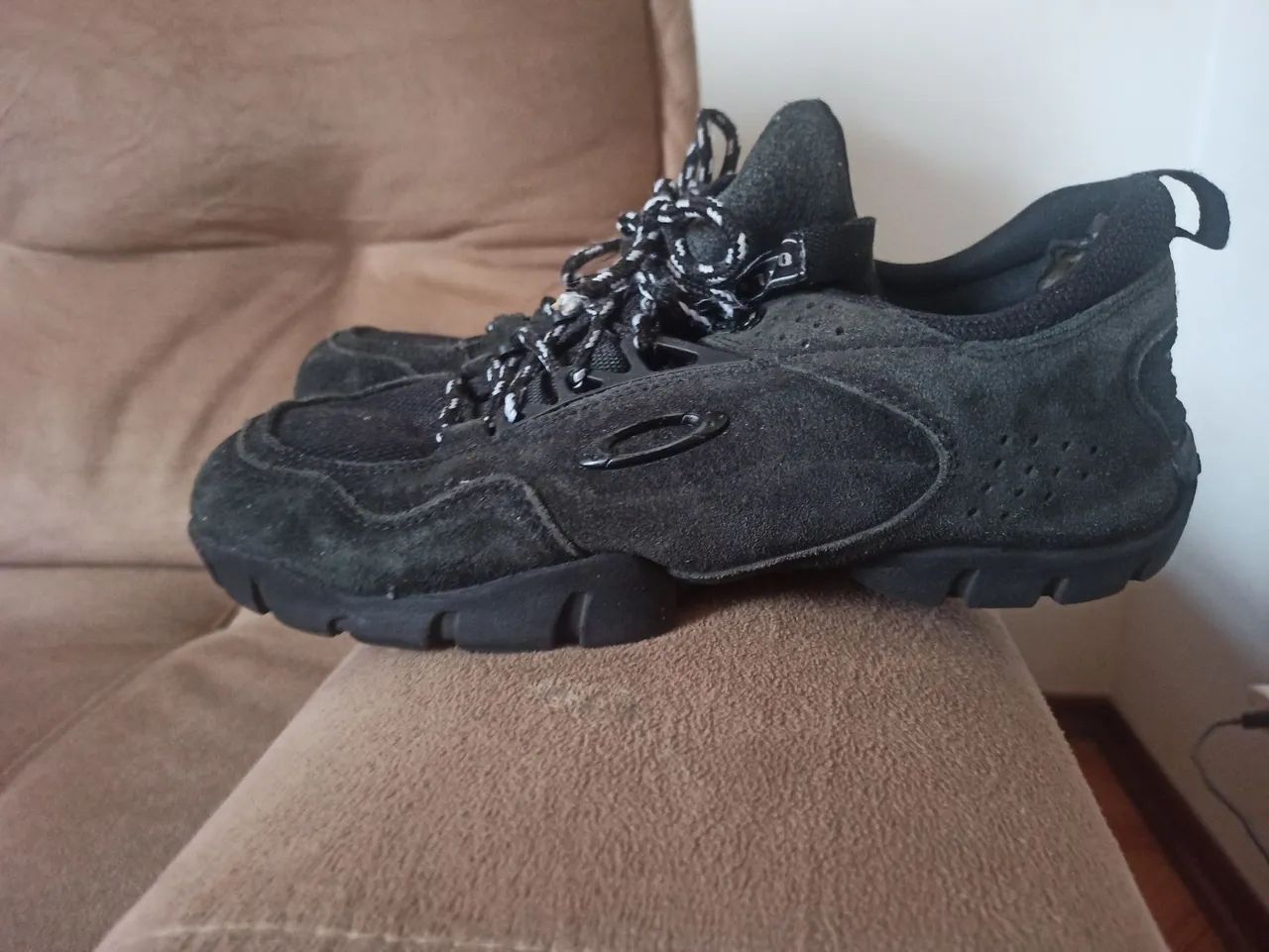 Vendo tenis da Oakley   - Foto 2