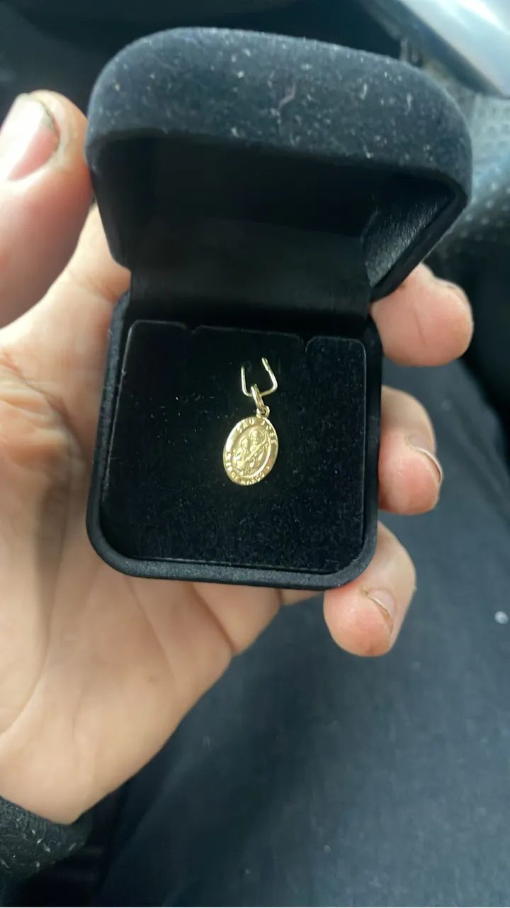 Pingente de São José em ouro